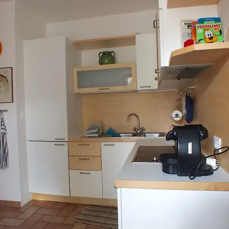 Trilo Piri Apartment
