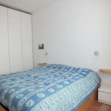 Trilo Piri Apartment *